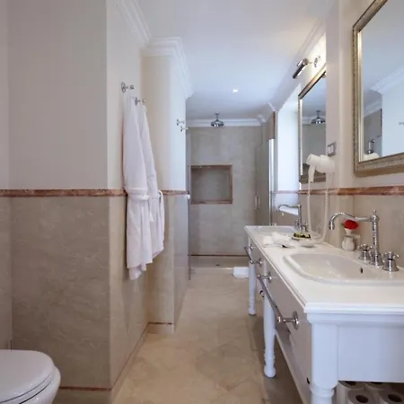 Luxury Jadranka ماكارسكا